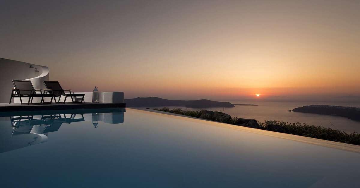 Ein Foto vom Pool im Avaton Resort & Spa