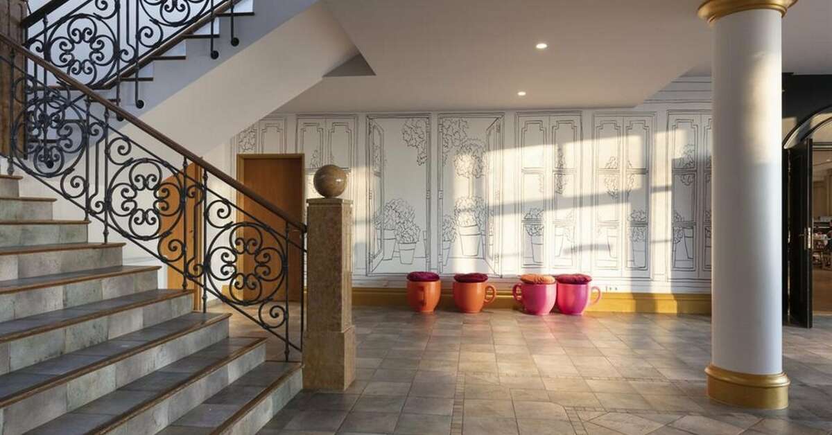Een foto van het interieur van Dream Castle Hotel