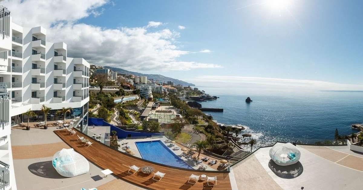 Een foto van het zwembad bij Hotel Baia Azul