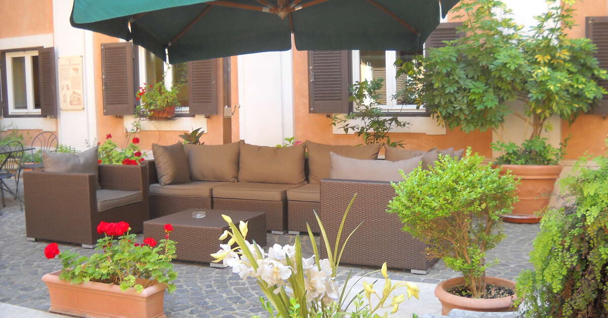 Ein Foto von der Terrasse im Antico Palazzo Rospigliosi
