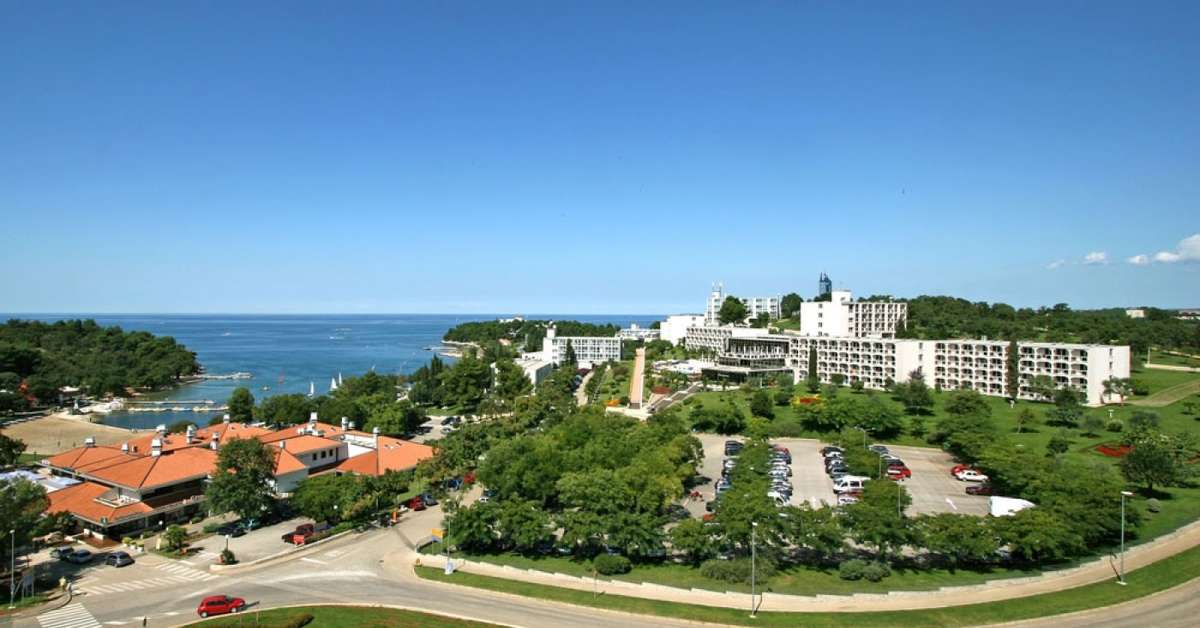 Een foto van de buitenkant van Hotel Istra Plava Laguna