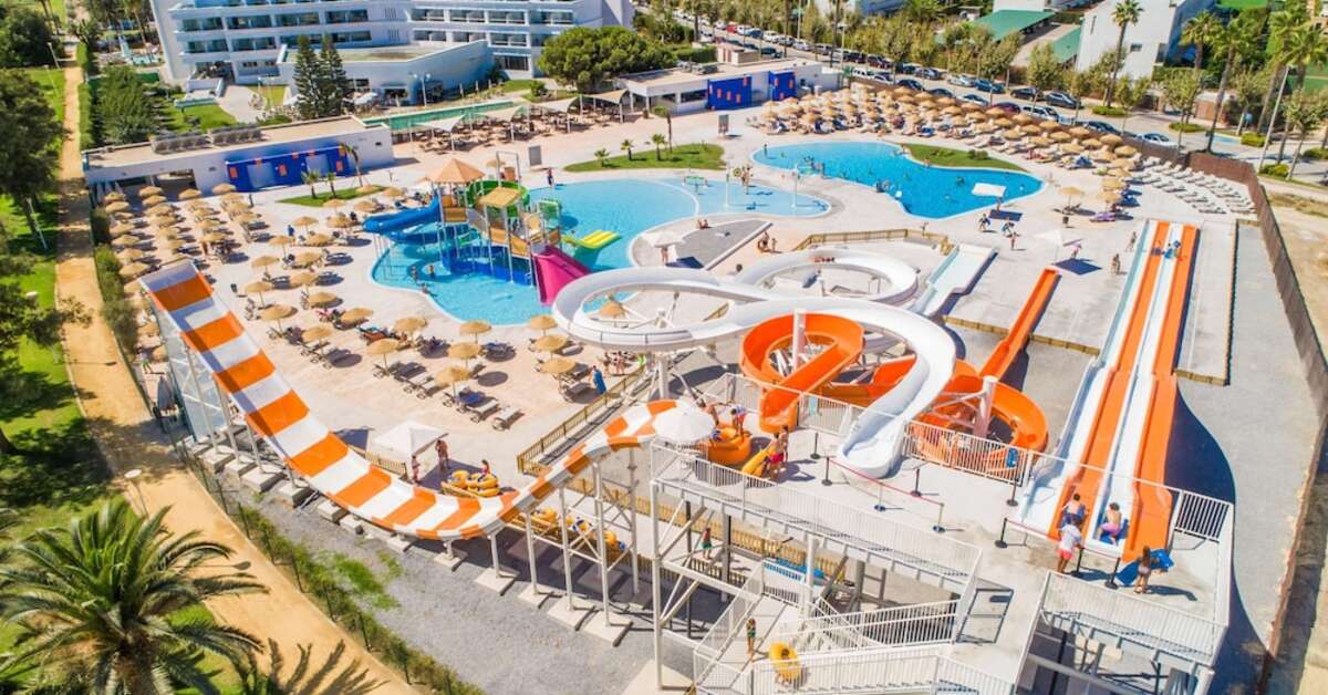 Een foto van het zwembad bij Alegria Costa Ballena