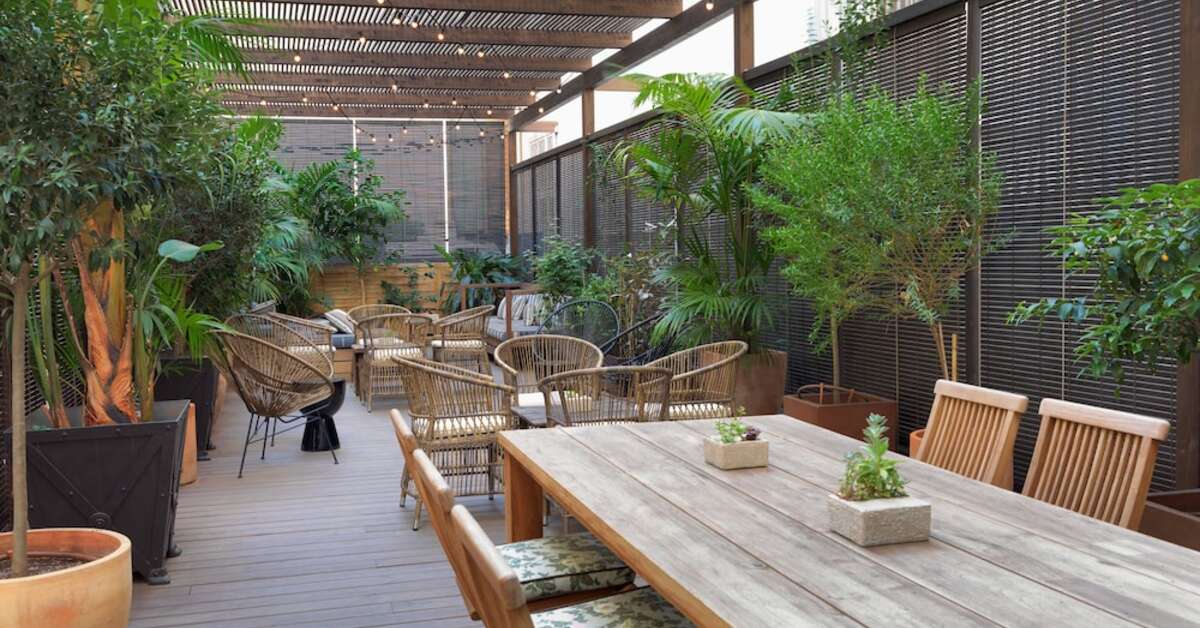 Ein Foto von der Terrasse im H10 Catalunya Plaza