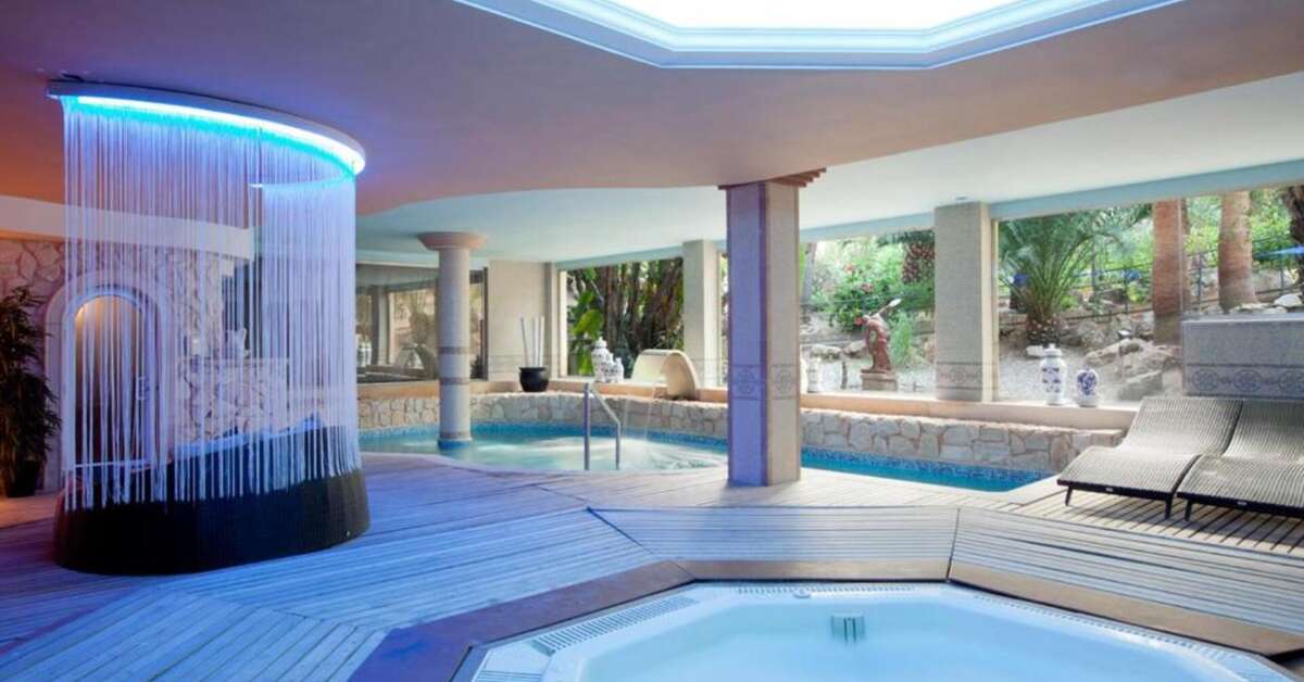 Een foto van het zwembad bij Hotel Lago Garden Suites & Spa