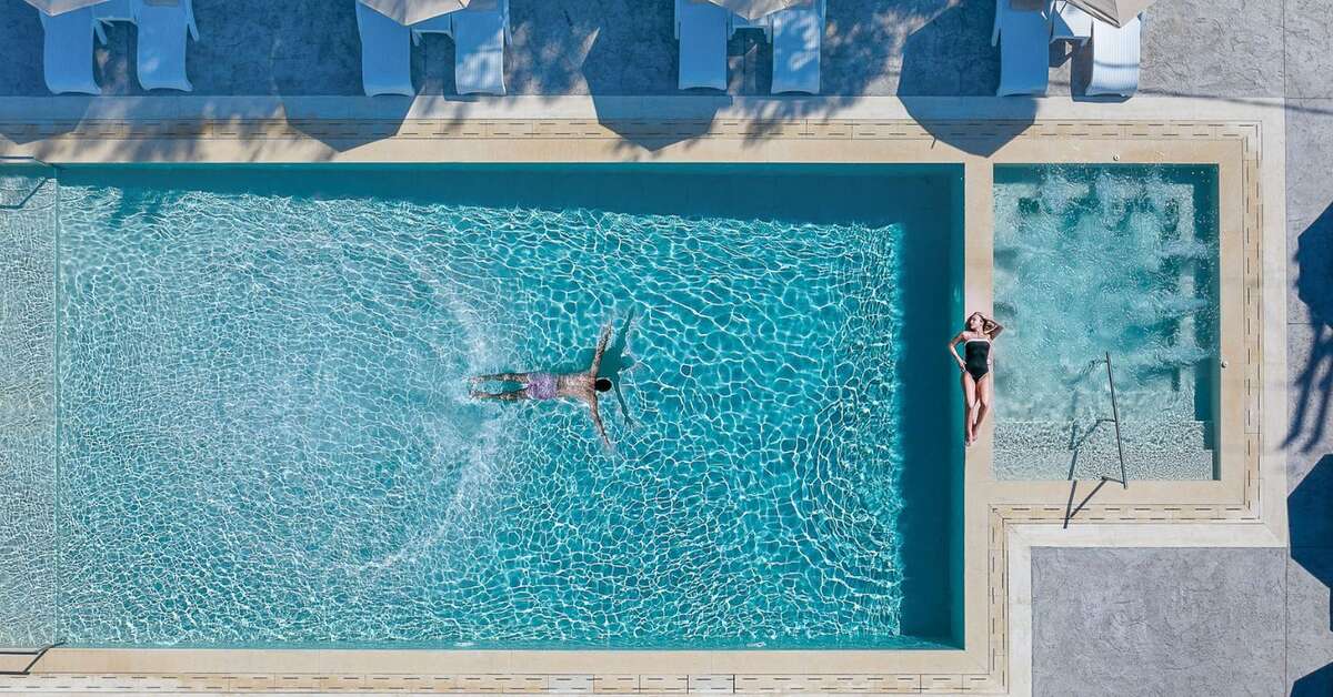 Een foto van het zwembad bij Marelen Hotel