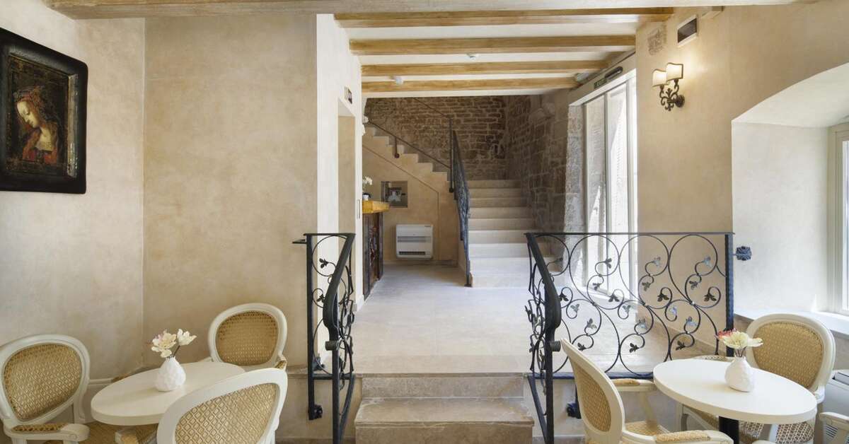 Een foto van het interieur van Life Palace Heritage Hotel