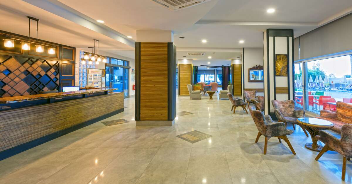 Een foto van het interieur van Monart City