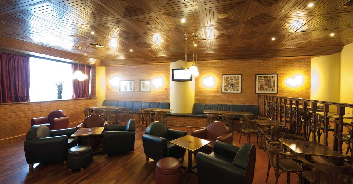 Een foto van het interieur van Vila Gale Porto