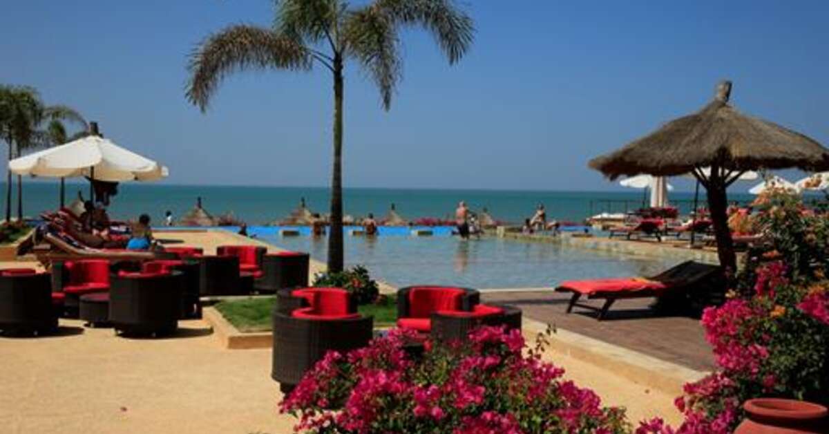 Een foto van het zwembad bij Royal Horizons Baobab