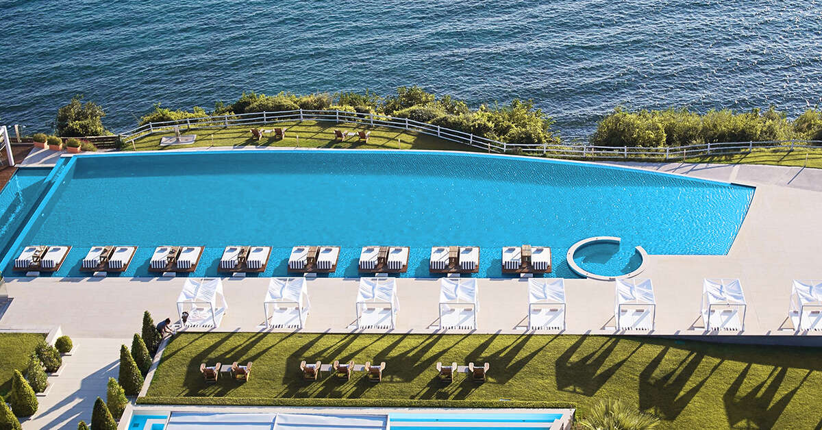 Een foto van het zwembad bij Cavo Olympo Luxury Hotel & Spa
