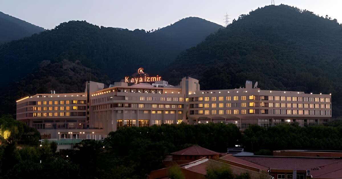 Een foto van de buitenkant van Kaya Izmir Thermal & Convention