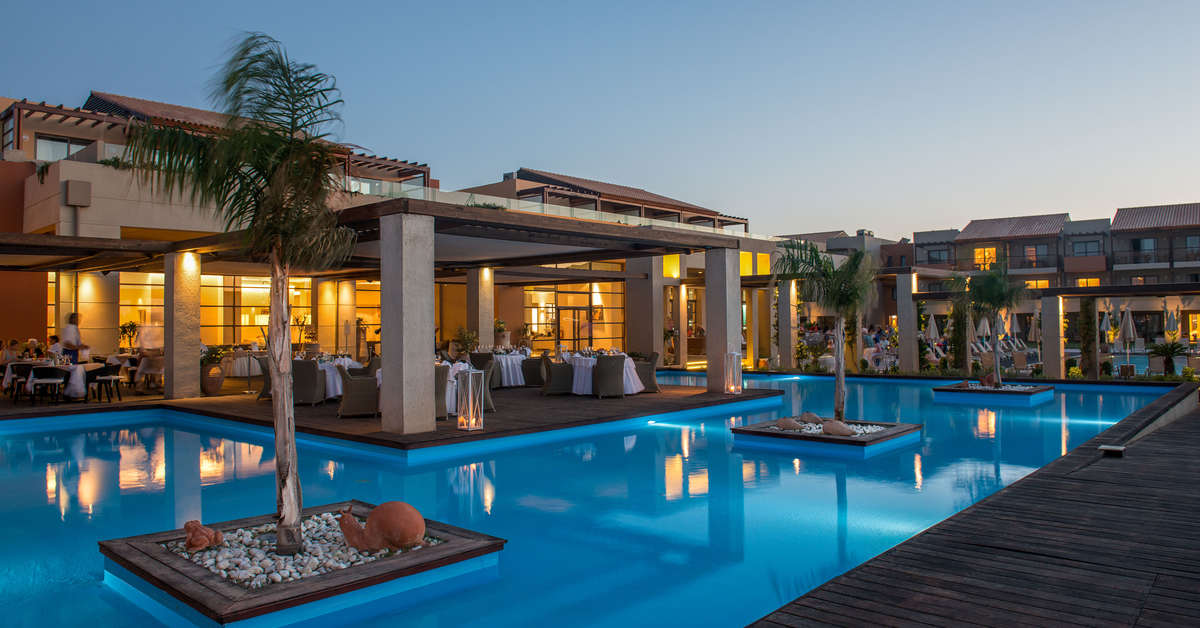 Een foto van het zwembad bij Hotel Astir Odysseus