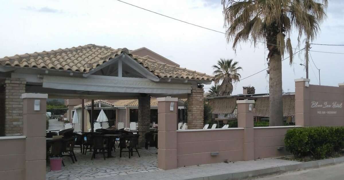 Een foto van het terras bij Hotel Blue Sea
