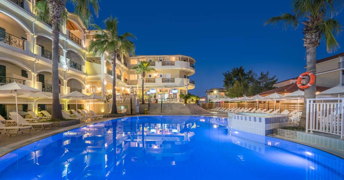 Een foto van het zwembad bij Zante Atlantis Hotel