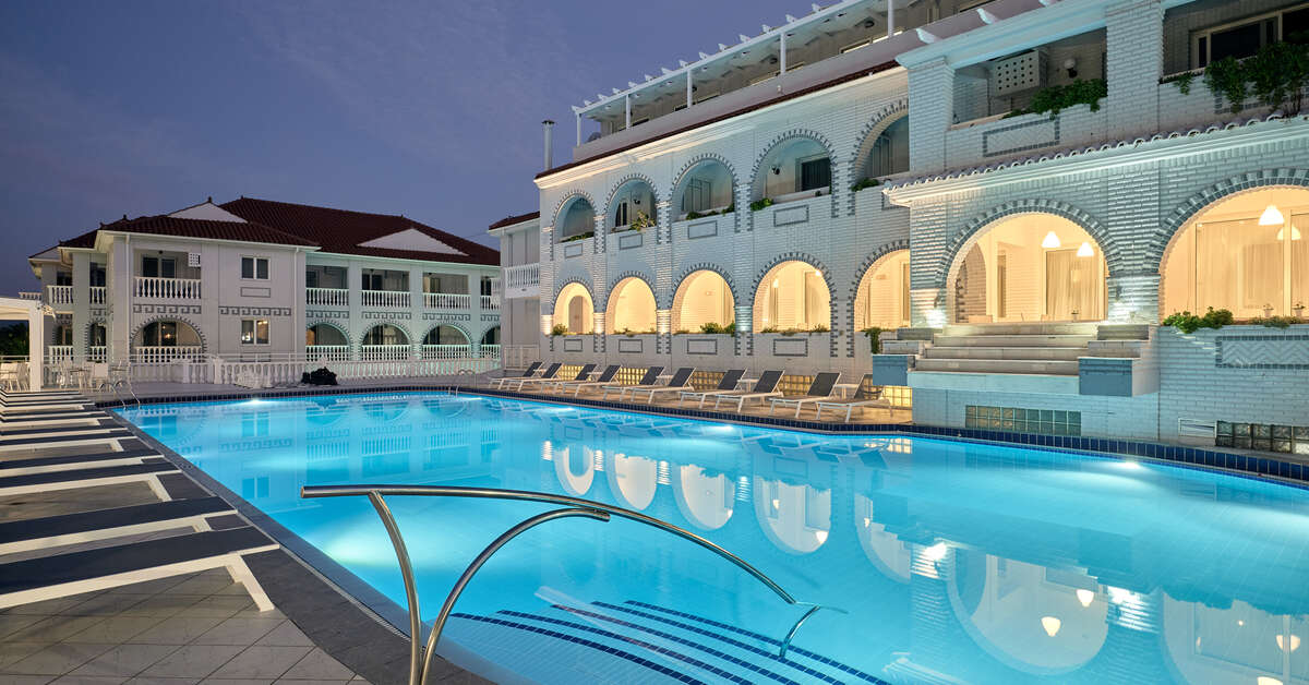 Een foto van het zwembad bij Meandros Boutique & Spa