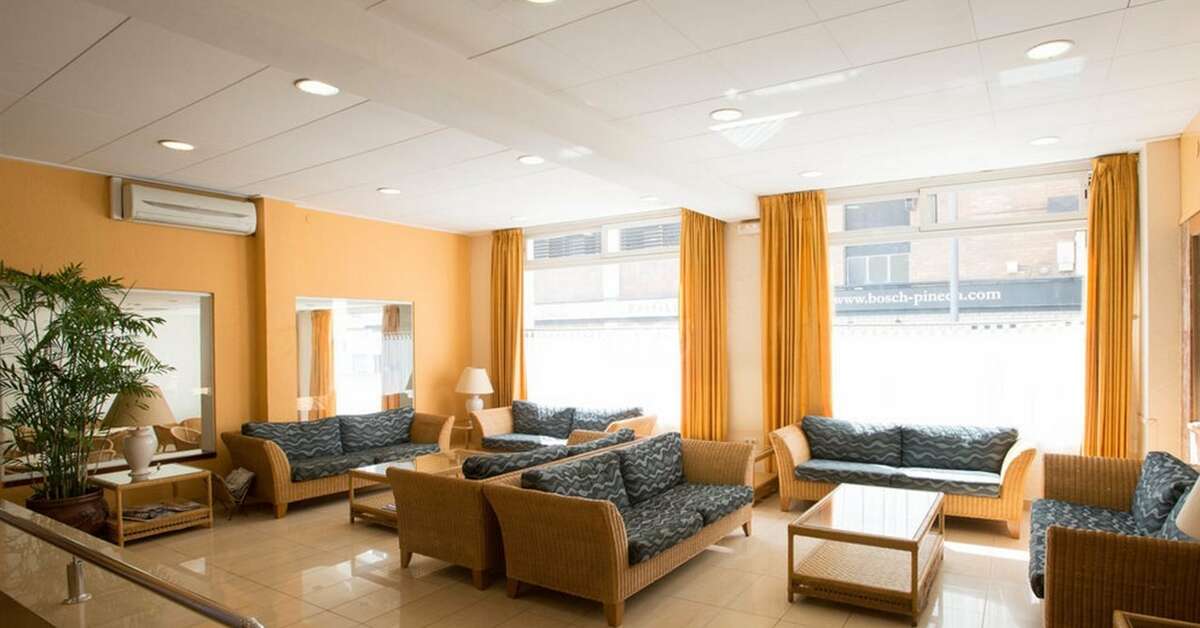 Een foto van het interieur van Hotel Merce