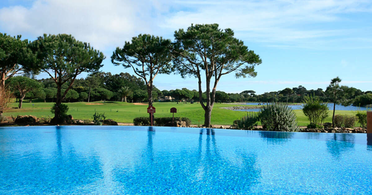 Een foto van het zwembad bij Hotel Quinta da Marinha Resort