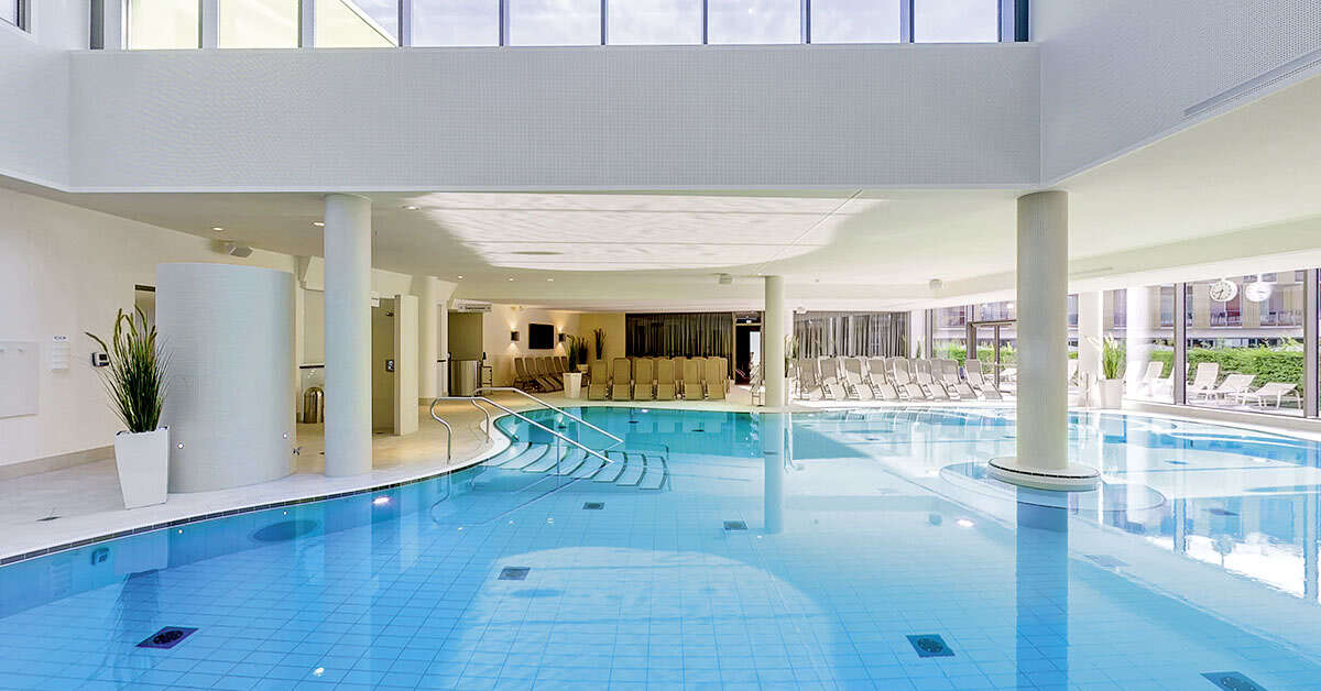 Een foto van het zwembad bij Hotel Konig Albert
