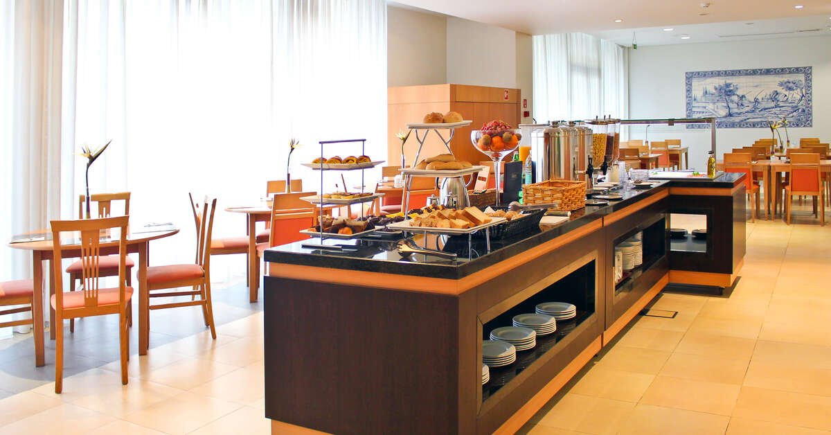 Een foto van de faciliteiten bij Tryp by Wyndham Porto Centro Hotel