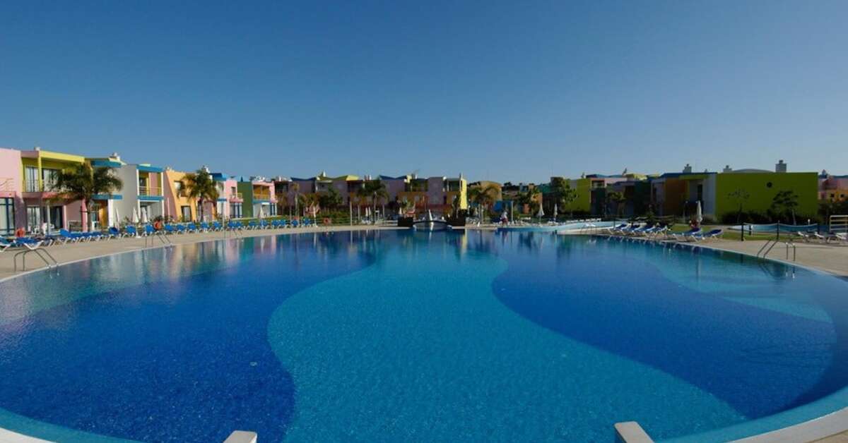 Een foto van het zwembad bij Orada Marina de Albufeira