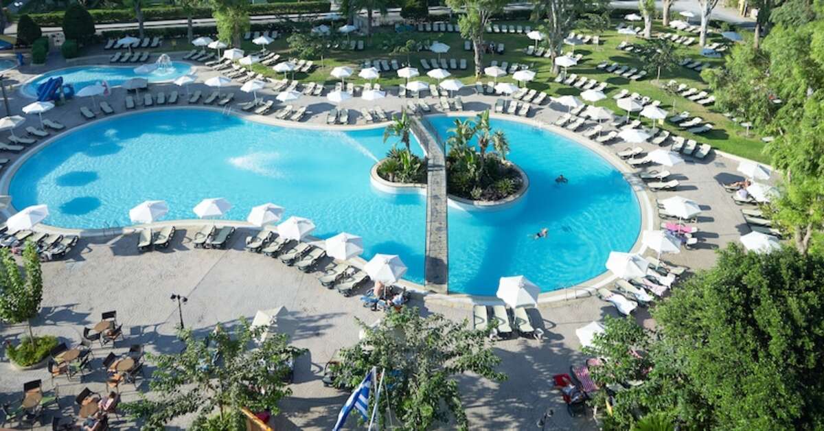 Een foto van het zwembad bij Atlantica Princess Hotel