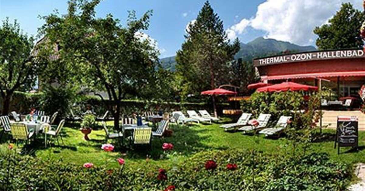 Een foto van het terras bij Hotel Alpina Bad Hofgastein