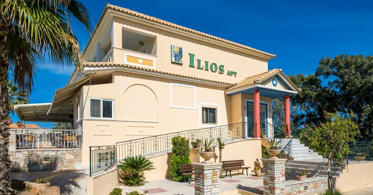 Een foto van de buitenkant van Ilios Hotel