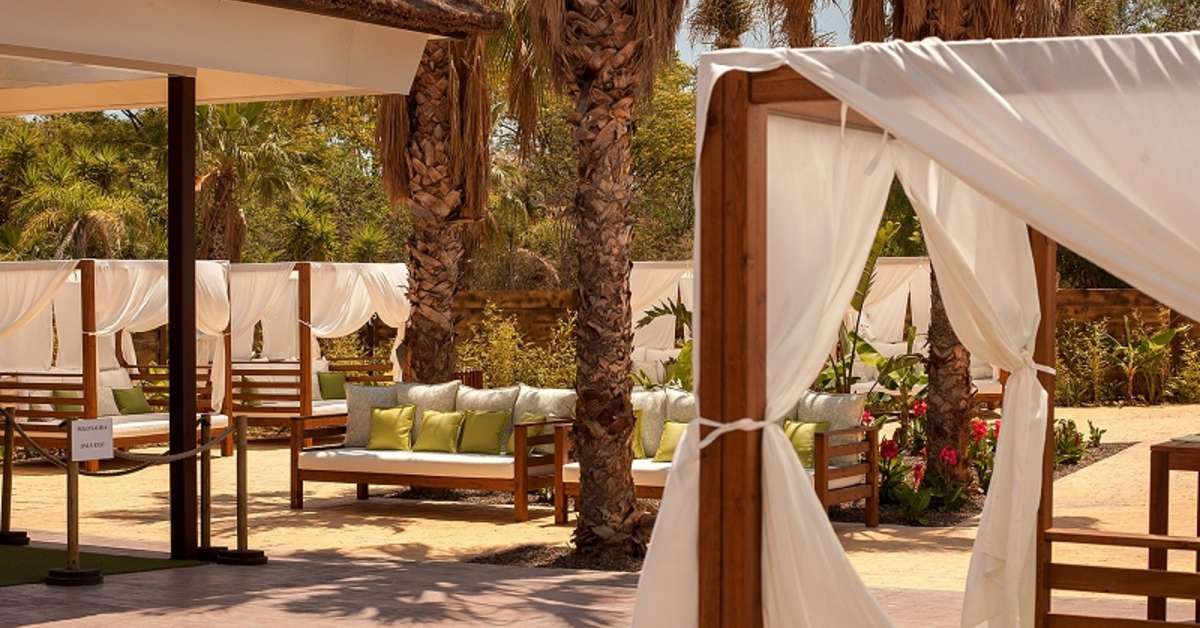 Een foto van het terras bij Magic Natura Waterpark Resort
