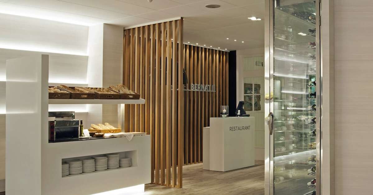 Een foto van het interieur van Hotel Bernat II