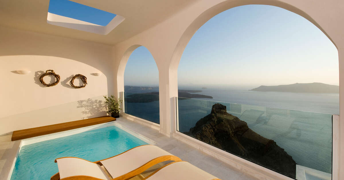Een foto van het zwembad bij Gold Suites Hotel