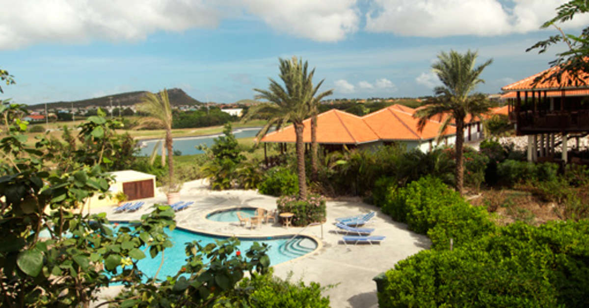 Een foto van een overzicht van Blue Bay Golf & Beach Resort