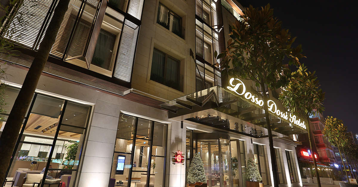 Ein Foto von der Außenansicht des Dosso Dossi Hotels Downtown