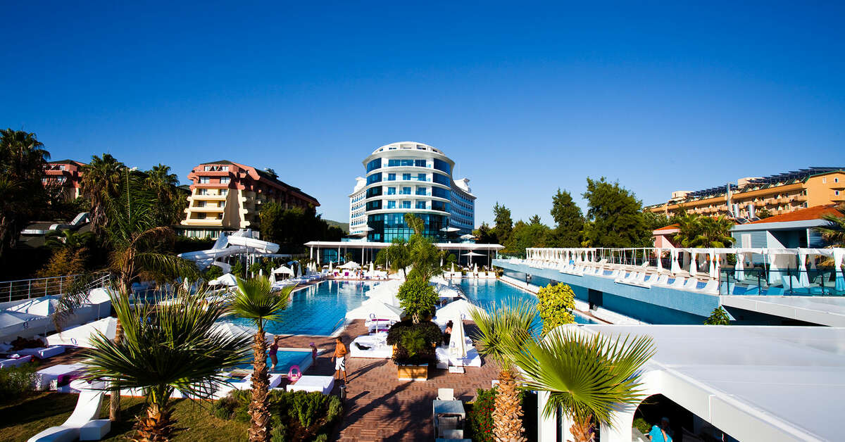 Een foto van het zwembad bij Q Premium Resort
