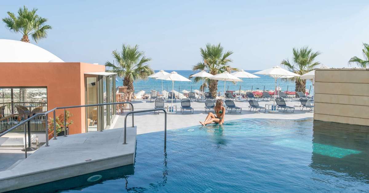 Een foto van het zwembad bij Aquila Porto Rethymnon
