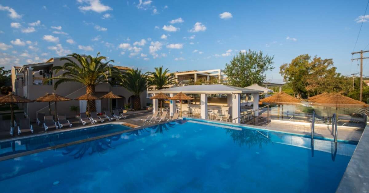 Een foto van het zwembad bij Amour Holiday Resort