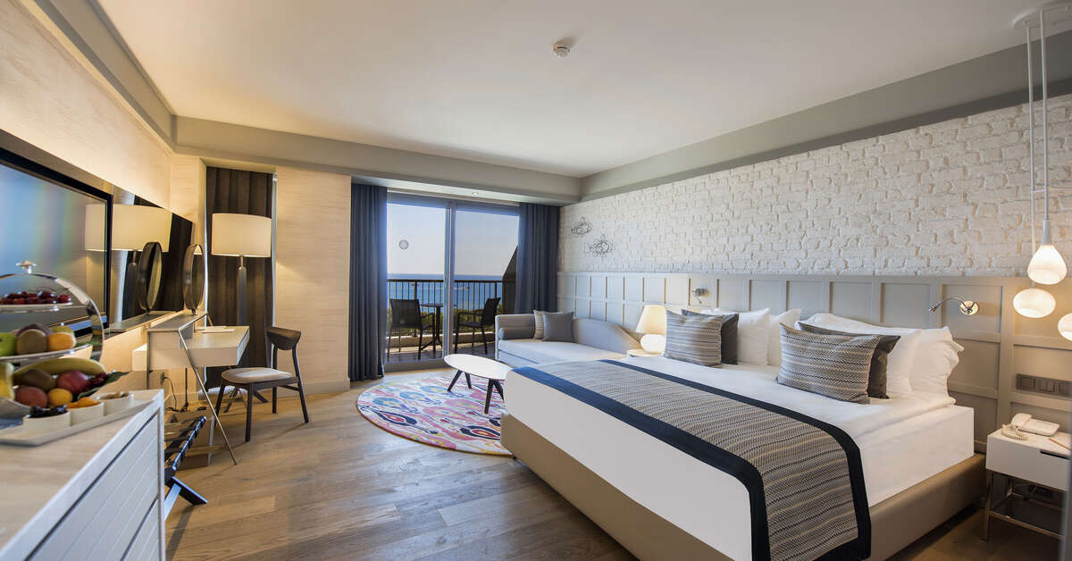 Een foto van Acanthus Cennet Barut Collection