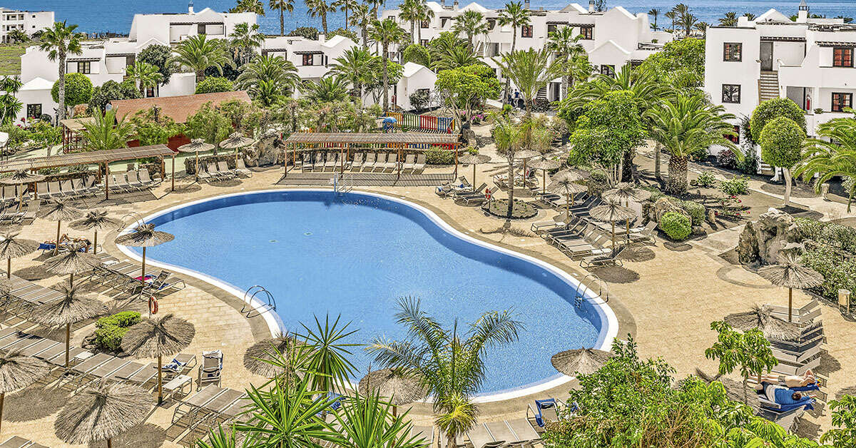 Een foto van een overzicht van Allsun Hotel Albatros