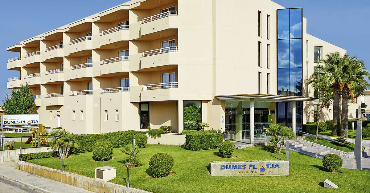 Een foto van de buitenkant van Dunes Platja Aparthotel