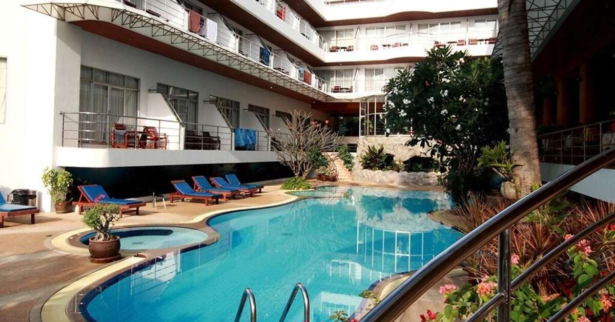 Een foto van First Residence Hotel