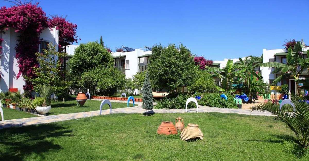 Een foto van het terras bij Parkim Ayaz Hotel