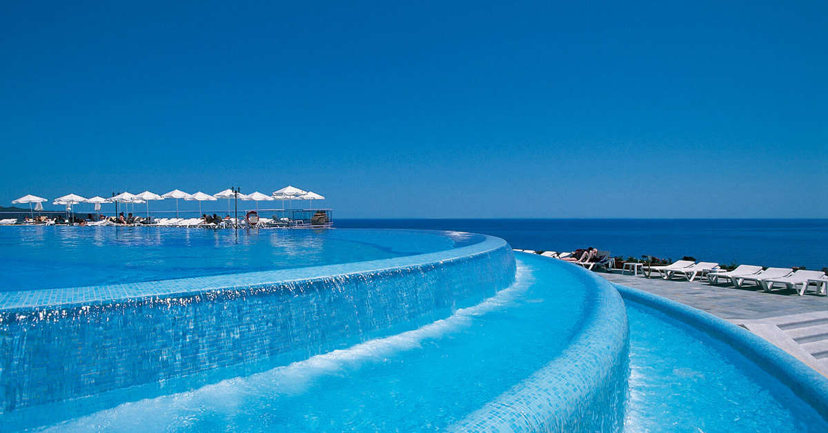 Een foto van het zwembad bij Leptos Panorama Hotel