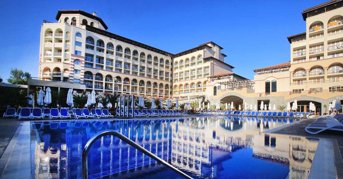 Een foto van het zwembad bij Melia Sunny Beach