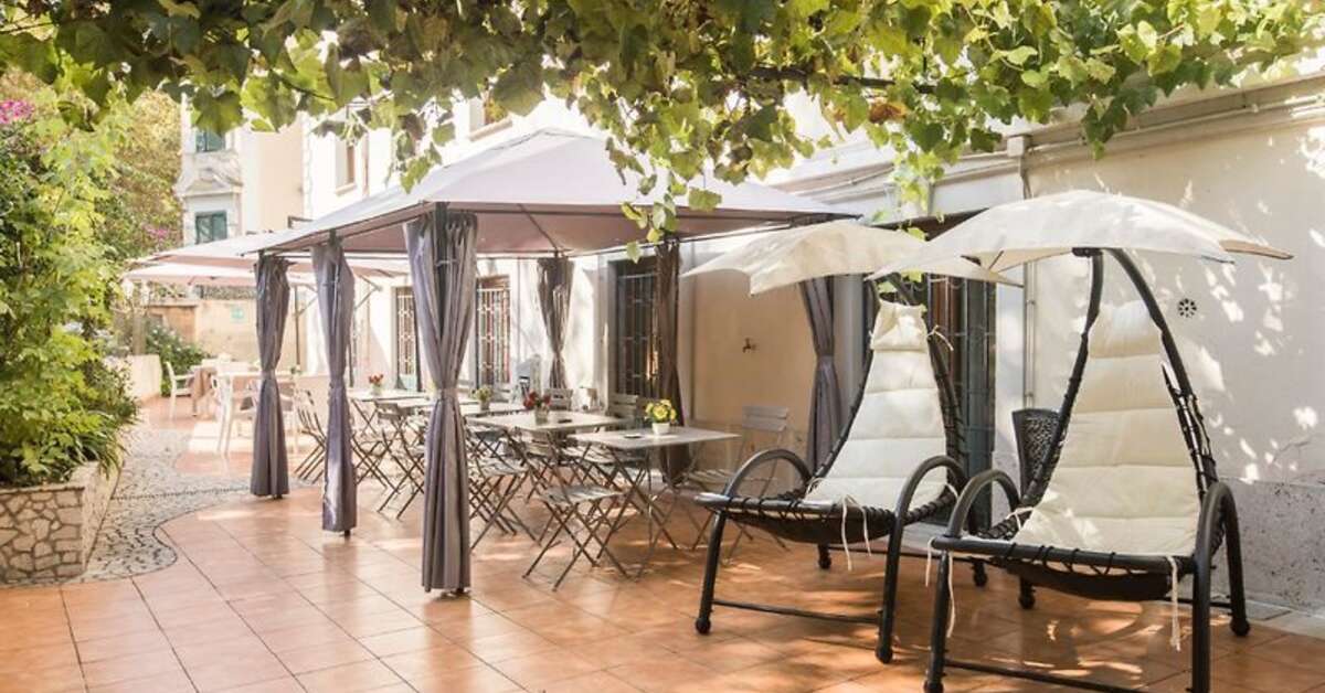 Een foto van de faciliteiten bij Hotel Villa Rosa