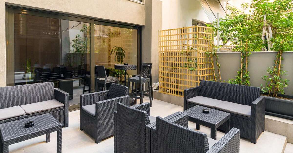 Een foto van het terras bij Athens Panorama Project