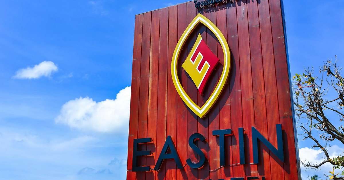 Een foto van de buitenkant van Eastin Yama Hotel Phuket
