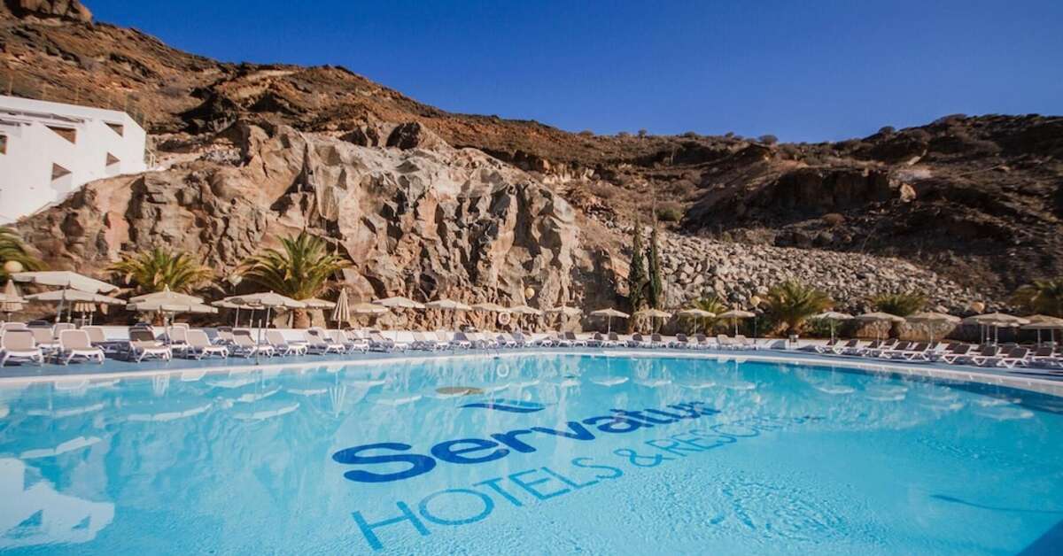 Een foto van het zwembad bij Servatur Terrazamar Sunsuite