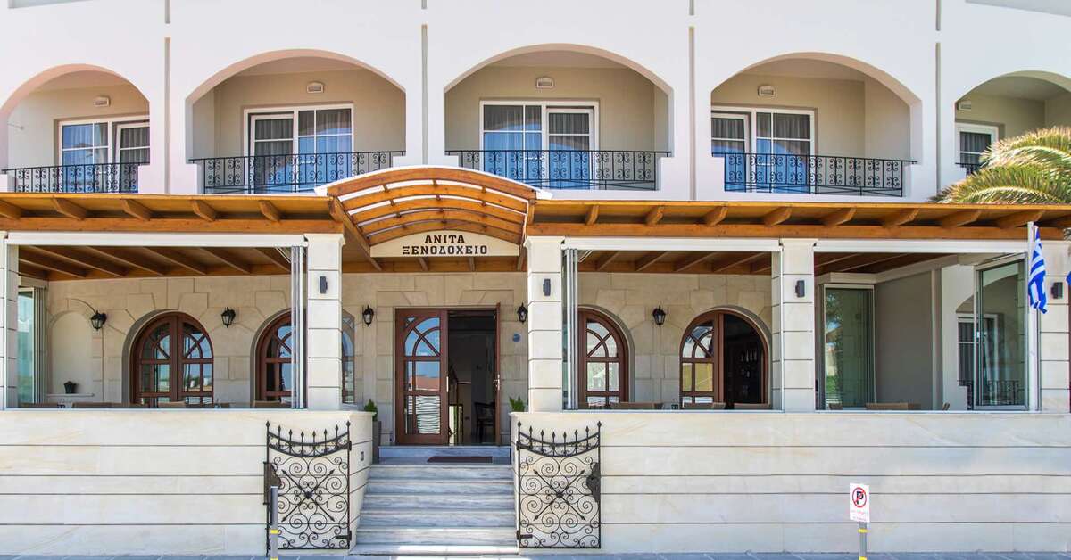 Een foto van de buitenkant van Anita Beach Hotel