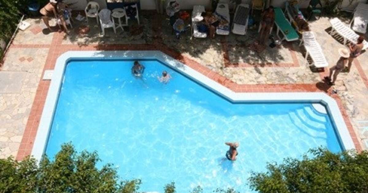 Een foto van het zwembad bij Iro Hotel
