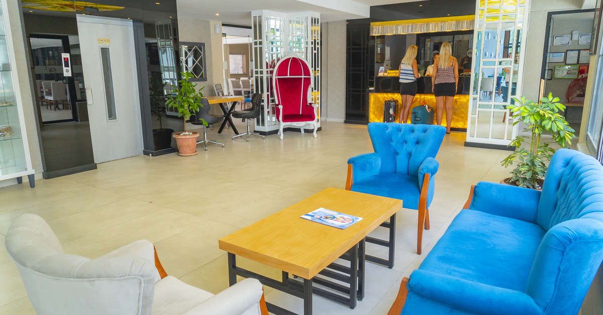 Een foto van het interieur van Azak Beach Hotel