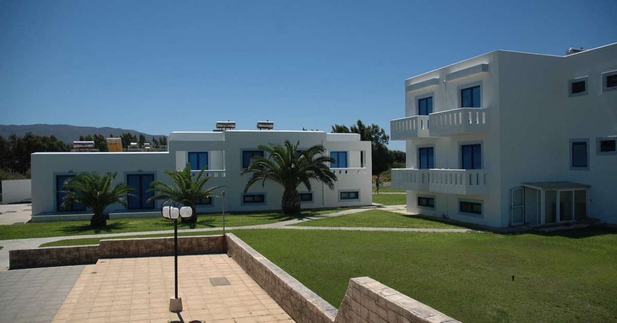 Een foto van de buitenkant van Bouradanis Village Hotel